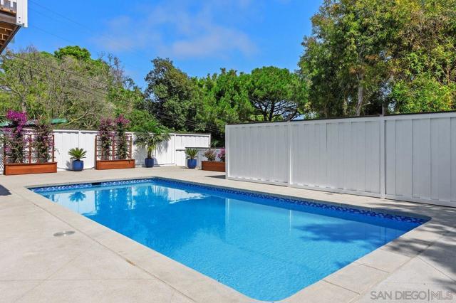 1717 Archer Street, San Diego CA: https://media.crmls.org/mediaz/b0eb7acb-f49e-45b0-8204-38ec14a27544.jpg