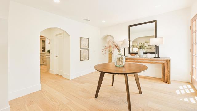 Detail Gallery Image 29 of 64 For 3951 Atascadero Dr, San Diego,  CA 92107 - 4 Beds | 3 Baths