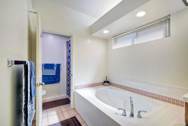 16504 Calle Pulido, San Diego CA: https://media.crmls.org/mediaz/b0ecabdc-3da9-4c96-9e40-6817c54fe0d8.jpg