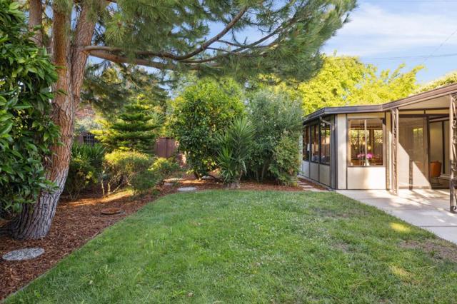 3129 Stelling Drive, Palo Alto CA: https://media.crmls.org/mediaz/b0ecb837-4981-4757-ac7c-56e15a772eae.jpg