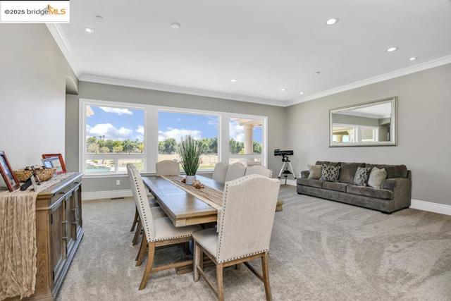 430 Ellisa Ln, Brentwood CA: https://media.crmls.org/mediaz/b0ecd2eb-81be-4684-bace-8724df9cf65b.jpg