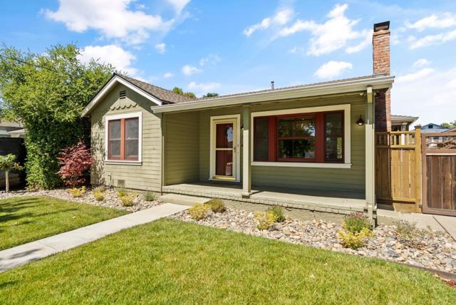 870 N 5th Street, San Jose CA: https://media.crmls.org/mediaz/b0ed6c12-13ae-4b3a-bb41-69545dd846aa.jpg