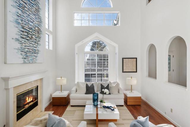 622 Avenue Balboa, El Granada CA: https://media.crmls.org/mediaz/b0ed6eee-f409-4520-99ce-5bafe0e50a4f.jpg