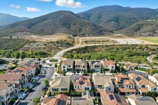 232 Reserve Court, San Marcos CA: https://media.crmls.org/mediaz/b0edc84d-5bac-4b32-bc70-bb6f4145b3d5.jpg