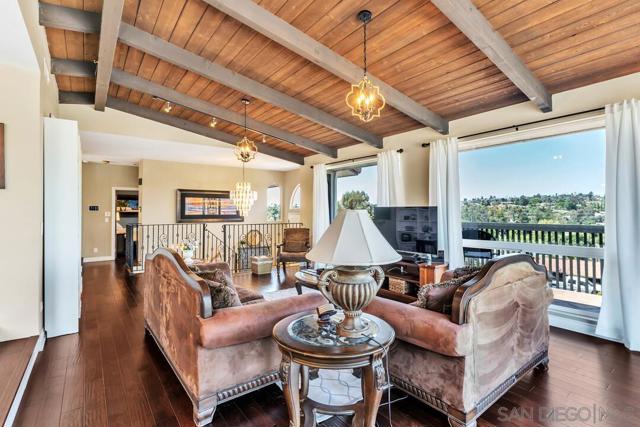 1817 Sunny Slope Terrace, Escondido CA: https://media.crmls.org/mediaz/b0ee6fbd-6535-4a94-ab3a-ae268a286906.jpg