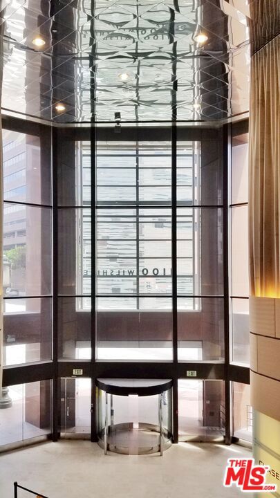 1100 Wilshire Boulevard, Los Angeles CA: https://media.crmls.org/mediaz/b0f08f4c-9b62-4e77-a221-2dc2b742c724.jpg