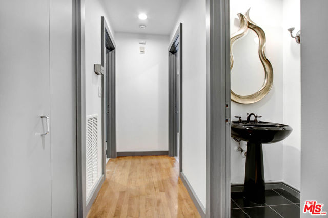 Hallway/ Guest Bathroom