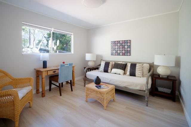 5 Stratford Place, Monterey CA: https://media.crmls.org/mediaz/b0f243d2-6890-4cfe-b957-c90e3b46f932.jpg