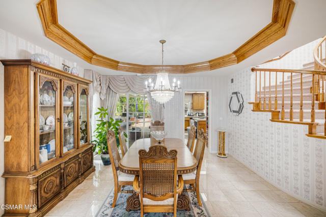 18128 Sandringham Court, Porter Ranch CA: https://media.crmls.org/mediaz/b0f273c3-d029-41c4-a304-95b18cc78d34.jpg