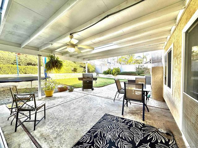 2049 Wind River Rd, El Cajon CA: https://media.crmls.org/mediaz/b0f3147c-d4f2-472a-8f14-4e30c72edb8d.jpg