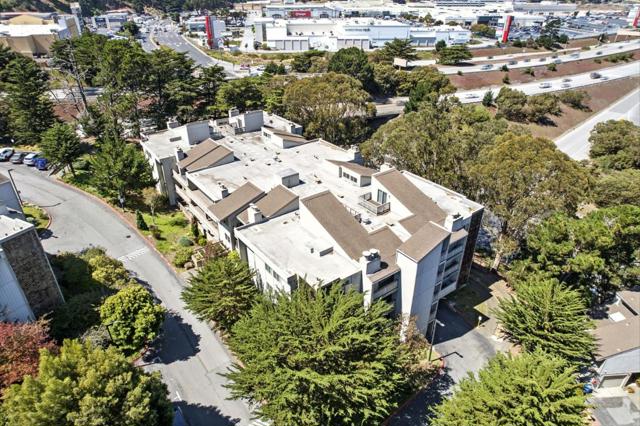 332 Philip Drive, Daly City CA: https://media.crmls.org/mediaz/b0f5c341-412e-4fd4-97ec-d2ad5d4ee1f5.jpg