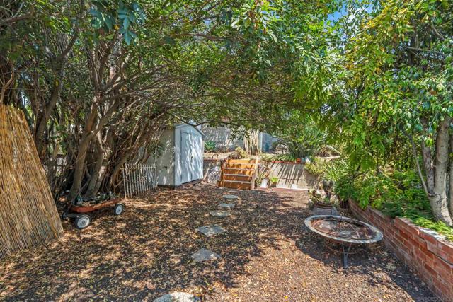 8706 Delta St, La Mesa CA: https://media.crmls.org/mediaz/b0f5e1e4-e39c-4039-8d2a-c4226393a53e.jpg