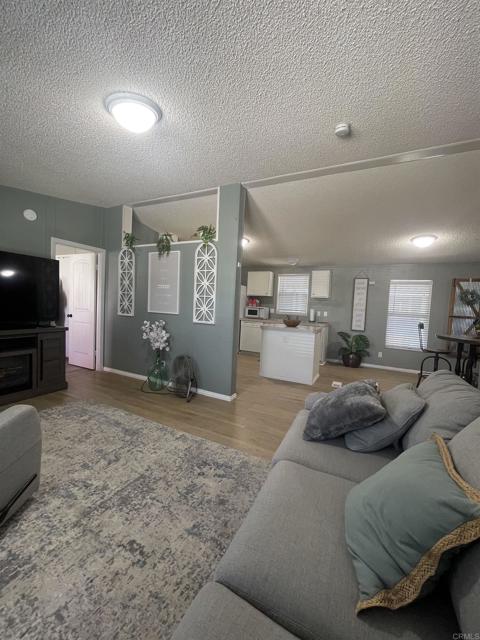 913 S Grand Avenue, San Jacinto CA: https://media.crmls.org/mediaz/b0f65527-8877-4958-9adf-4808f770291b.jpg