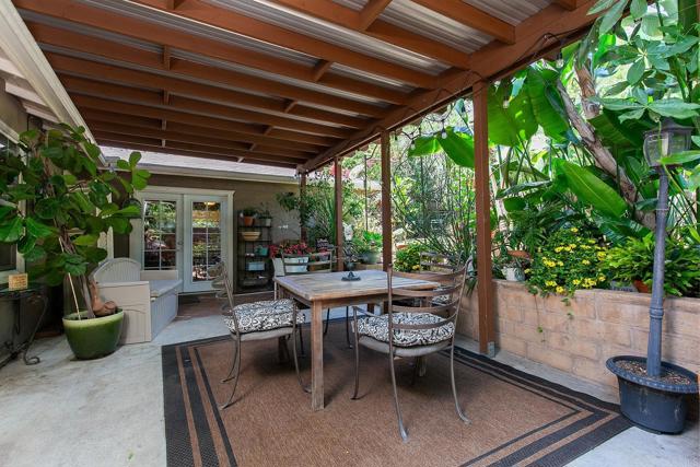 8420 Porter Hill Terrace, La Mesa CA: https://media.crmls.org/mediaz/b0f7442f-2d09-45d2-8a8f-d18c7491c0d9.jpg