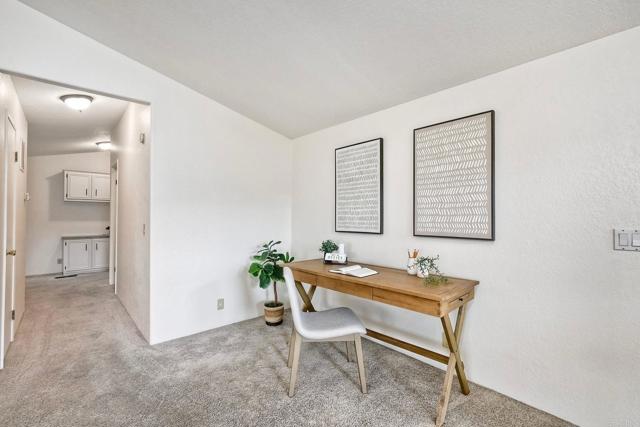 6496 Friendly Place, Carlsbad CA: https://media.crmls.org/mediaz/b0f7a515-75dc-4587-a07c-a6a50b1c192a.jpg