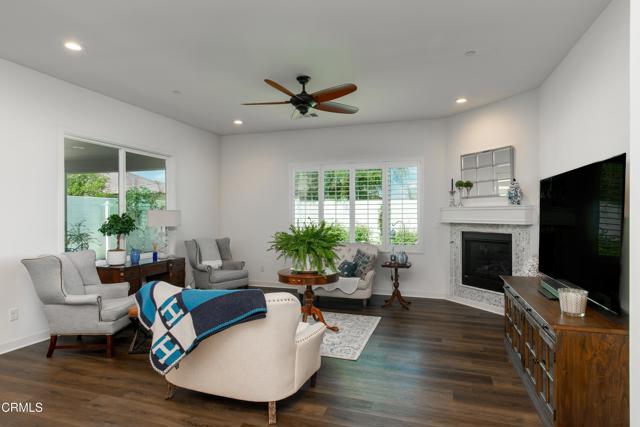 Detail Gallery Image 11 of 35 For 11612 Shady Valley Pl, Bakersfield,  CA 93311 - 3 Beds | 2/1 Baths