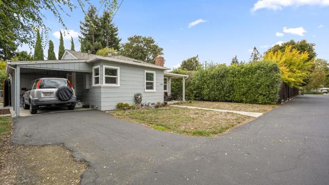 2262 Louis Road, Palo Alto CA: https://media.crmls.org/mediaz/b0f7c0fa-19dc-49ef-b577-20762539dc30.jpg