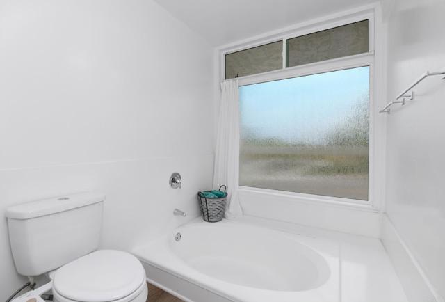 Detail Gallery Image 23 of 34 For 2323 Caringa Way #16,  Carlsbad,  CA 92009 - 2 Beds | 2 Baths