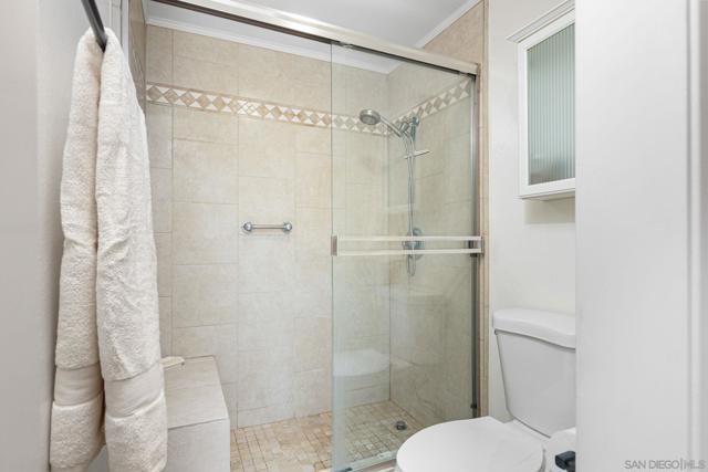 24 Via Alta Vis, Bonsall CA: https://media.crmls.org/mediaz/b0f848fa-b123-434d-a45c-78f069b8f937.jpg
