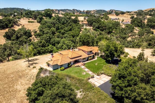 9400 Corriente Road, Atascadero CA: https://media.crmls.org/mediaz/b0f97fae-b16a-4b2d-ad6b-236f65b5556b.jpg