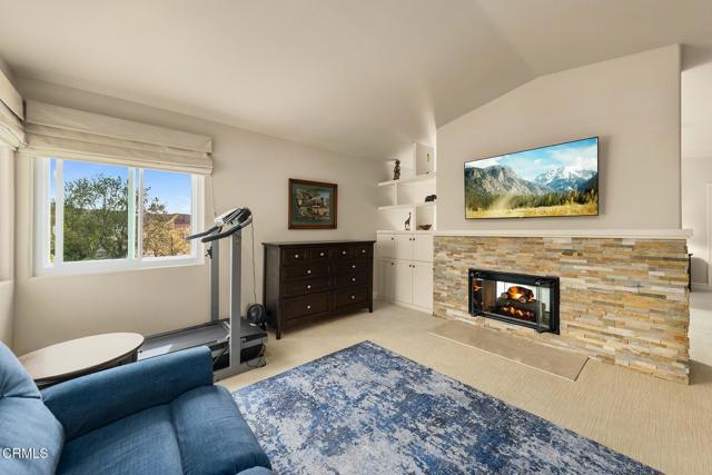 5580 Bromely Drive, Oak Park CA: https://media.crmls.org/mediaz/b0f9e03c-e390-47a0-a61a-c58ac3d029eb.jpg