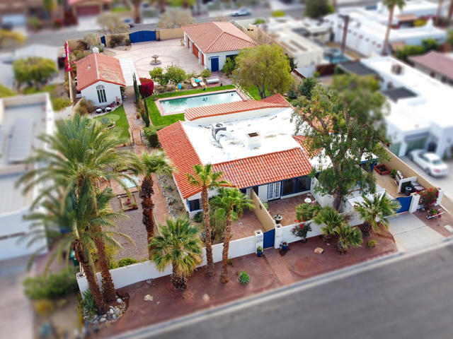 52404 Avenida Rubio, La Quinta CA: https://media.crmls.org/mediaz/b0fa6c34-cf15-4559-adb4-2c2b58905550.jpg