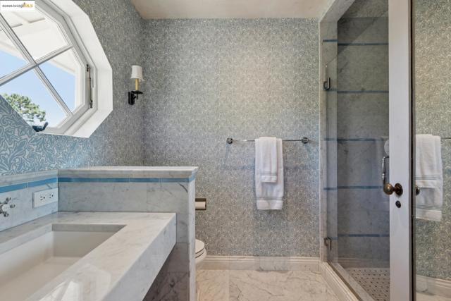305 The Uplands, Berkeley CA: https://media.crmls.org/mediaz/b0fadc09-6636-41ba-abed-d2d8b1274abd.jpg