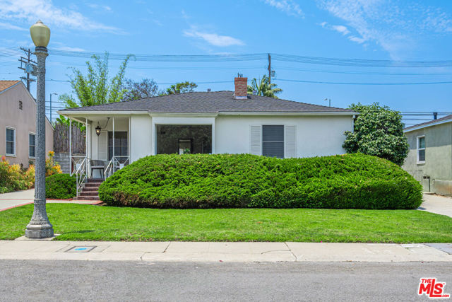 7711 Naylor Avenue, Los Angeles, California 90045, 3 Bedrooms Bedrooms, ,2 BathroomsBathrooms,Single Family Residence,For Sale,Naylor,24413387