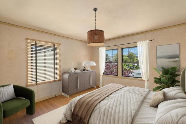 1317 Laguna Avenue, Burlingame CA: https://media.crmls.org/mediaz/b0fcd41b-c3aa-477d-8a22-6372f776a07f.jpg