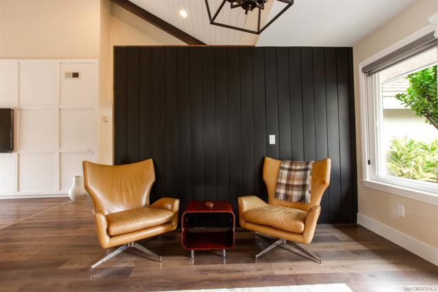 14298 Ipava Dr, Poway CA: https://media.crmls.org/mediaz/b0fcead7-f28b-4fa8-a389-3f68ee637112.jpg