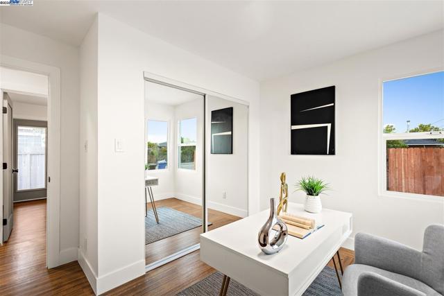 36702 Olive St, Newark CA: https://media.crmls.org/mediaz/b0fd7276-af95-4331-8c86-697f8236f8fa.jpg