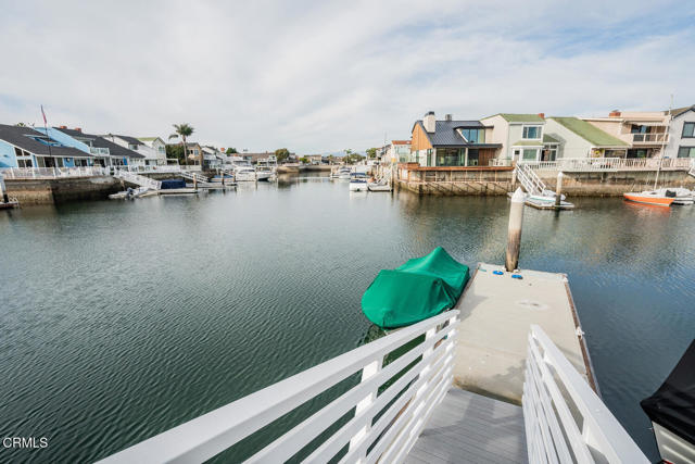 Detail Gallery Image 43 of 50 For 2221 Kingsbridge Ln, Oxnard,  CA 93035 - 3 Beds | 3 Baths