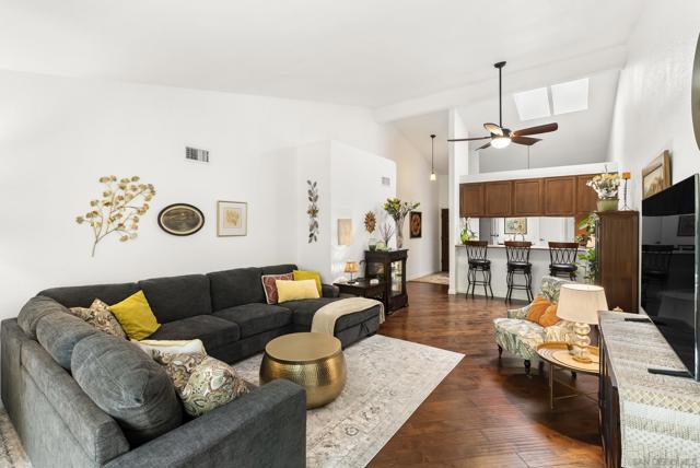 17909 Avenida Alozdra, San Diego CA: https://media.crmls.org/mediaz/b0febaec-952e-4033-8128-dec1f8b88ca5.jpg