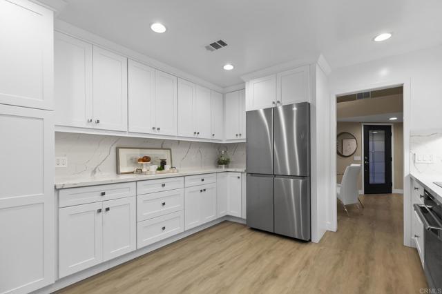 Detail Gallery Image 13 of 59 For 17636 Plaza Arica, San Diego,  CA 92128 - 3 Beds | 2 Baths