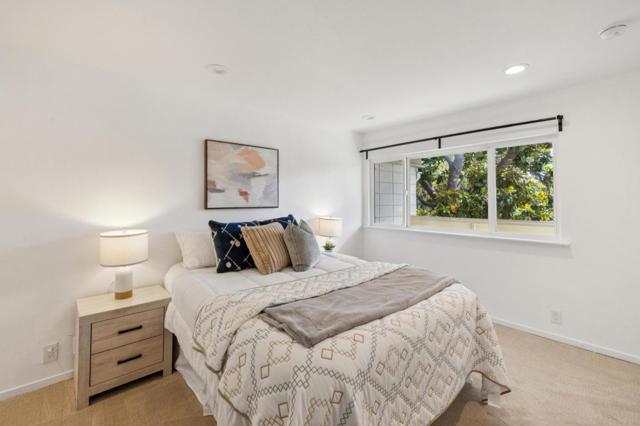 64 Los Altos Square, Los Altos CA: https://media.crmls.org/mediaz/b0ffb33f-5bd8-4dc8-8467-6b4fb14c4c02.jpg