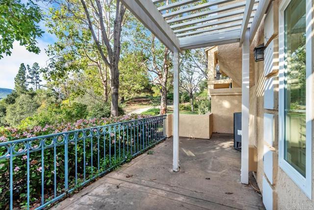 Detail Gallery Image 9 of 46 For 11378 Provencal Pl, San Diego,  CA 92128 - 3 Beds | 2/1 Baths