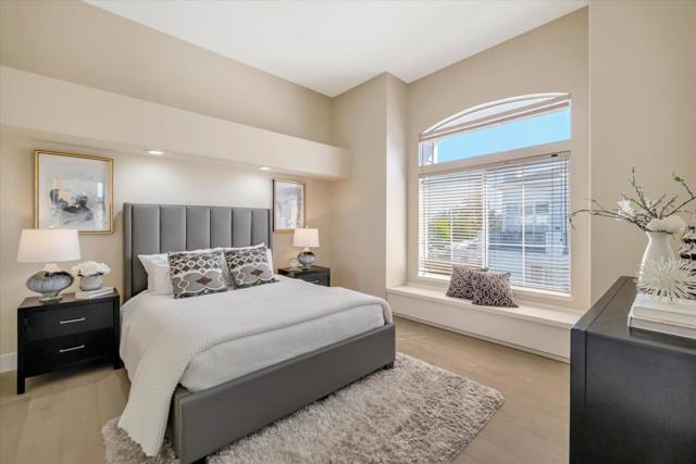 585 Shoal Circle,  CA: https://media.crmls.org/mediaz/b1007e63-d9ae-49ab-ad31-0641a7a9284b.jpg