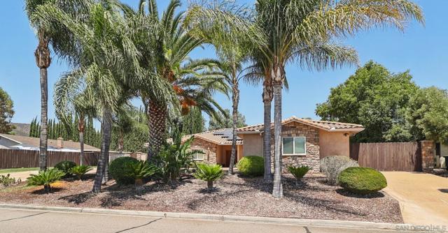 16112 Arena Drive, Ramona CA: https://media.crmls.org/mediaz/b100829c-7423-441d-8018-55be7d358925.jpg
