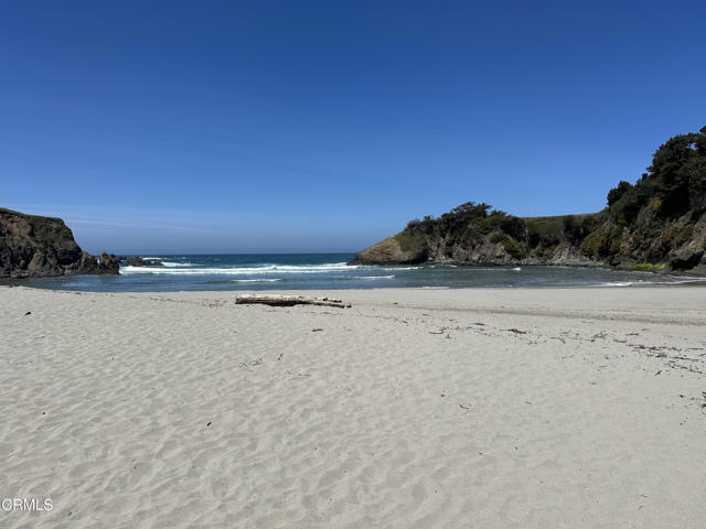 Detail Gallery Image 4 of 4 For 33031 Jefferson Way, Fort Bragg,  CA 95437 - – Beds | – Baths