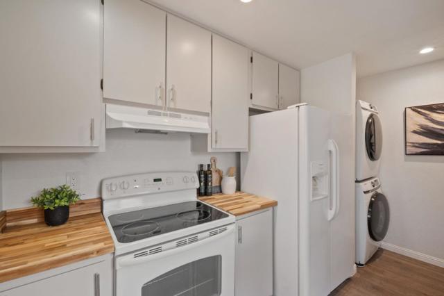 171 Kenbrook Circle, San Jose CA: https://media.crmls.org/mediaz/b100c0cf-586d-4f18-be04-a63ae5aaf825.jpg