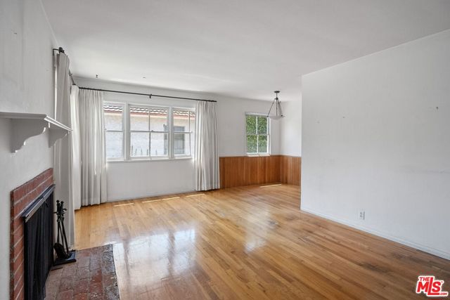 2725 Midvale Avenue, Los Angeles CA: https://media.crmls.org/mediaz/b100c1d3-c6d5-458f-9faf-4cd40d1a87f2.jpg