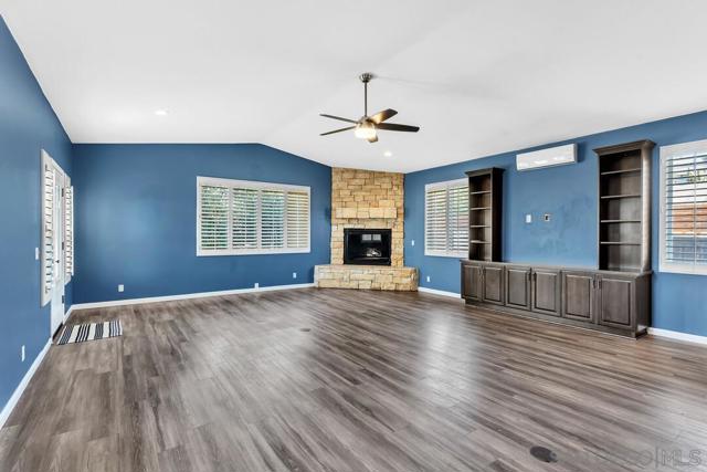 4502 Milton St, San Diego CA: https://media.crmls.org/mediaz/b10235b3-fff4-4966-bee1-a74de8c3df26.jpg