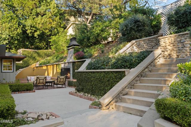 1010 Stoneridge Drive, Pasadena CA: https://media.crmls.org/mediaz/b102ebbc-dcb3-40f5-8d25-e0e3c134b851.jpg