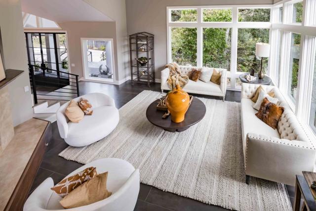 5 Oak Forest Court, Portola Valley CA: https://media.crmls.org/mediaz/b102ee82-9197-440b-b1c5-cec3136fd725.jpg