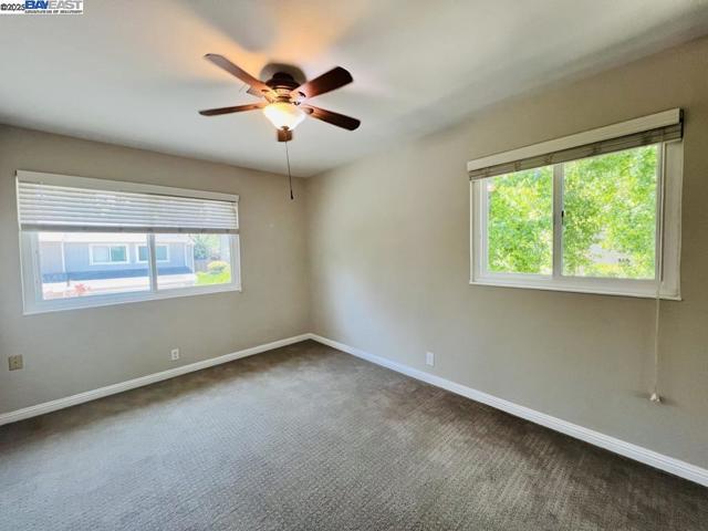 2418 Twinflower Ct, Martinez CA: https://media.crmls.org/mediaz/b1039aa3-c5f8-42c9-b54a-ce0ce9923a2b.jpg