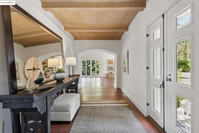 305 The Uplands, Berkeley CA: https://media.crmls.org/mediaz/b103c87b-7bb9-4a81-a266-e75e184e097f.jpg