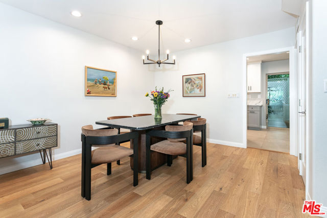 14101 Dickens Street, 8 photo 7