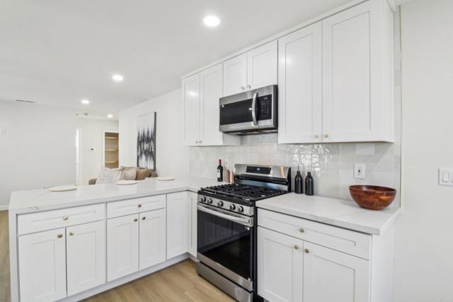 Detail Gallery Image 16 of 72 For 1740 Petra Dr, San Diego,  CA 92104 - 5 Beds | 4 Baths