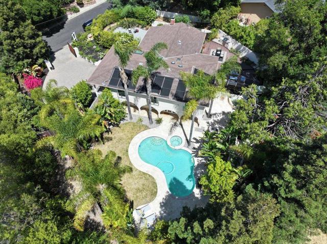 17274 Verdes Robles, Los Gatos CA: https://media.crmls.org/mediaz/b104565b-c196-4df0-b1b4-1bde13c8c116.jpg