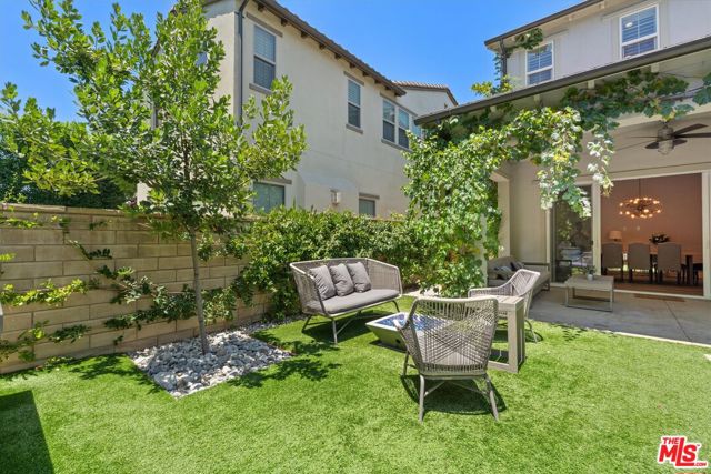 14624 Mccormick Street, Sherman Oaks CA: https://media.crmls.org/mediaz/b1047d43-609b-4221-83b6-868226105737.jpg